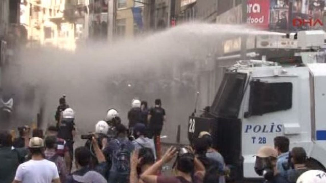 'Barış Bloku'na polis saldırısı
