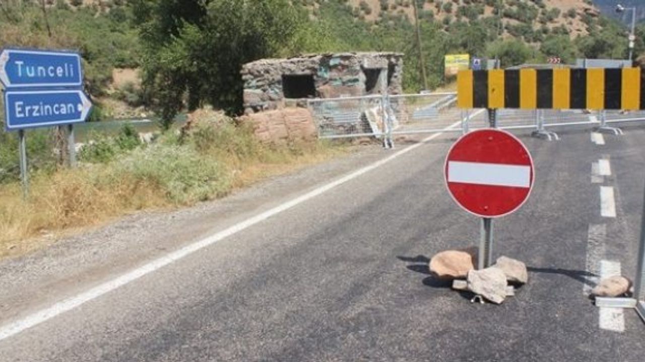 Dersim kent merkezini Pülümür ve Ovacık’a bağlayan yollar trafiğe kapatıldı