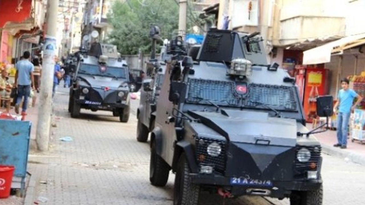 Diyarbakır'da polis 13 yaşındaki çocuğu öldürdü