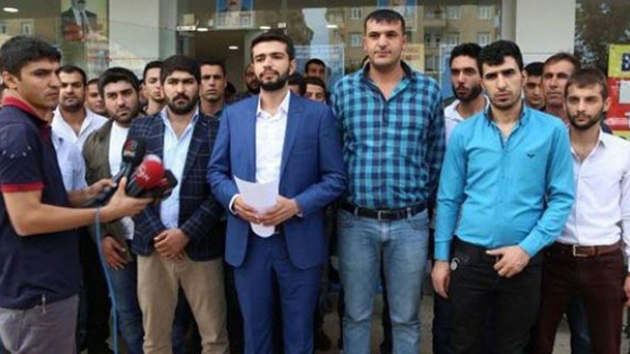 Diyarbakır'da AKP'den 27 kişi istifa etti