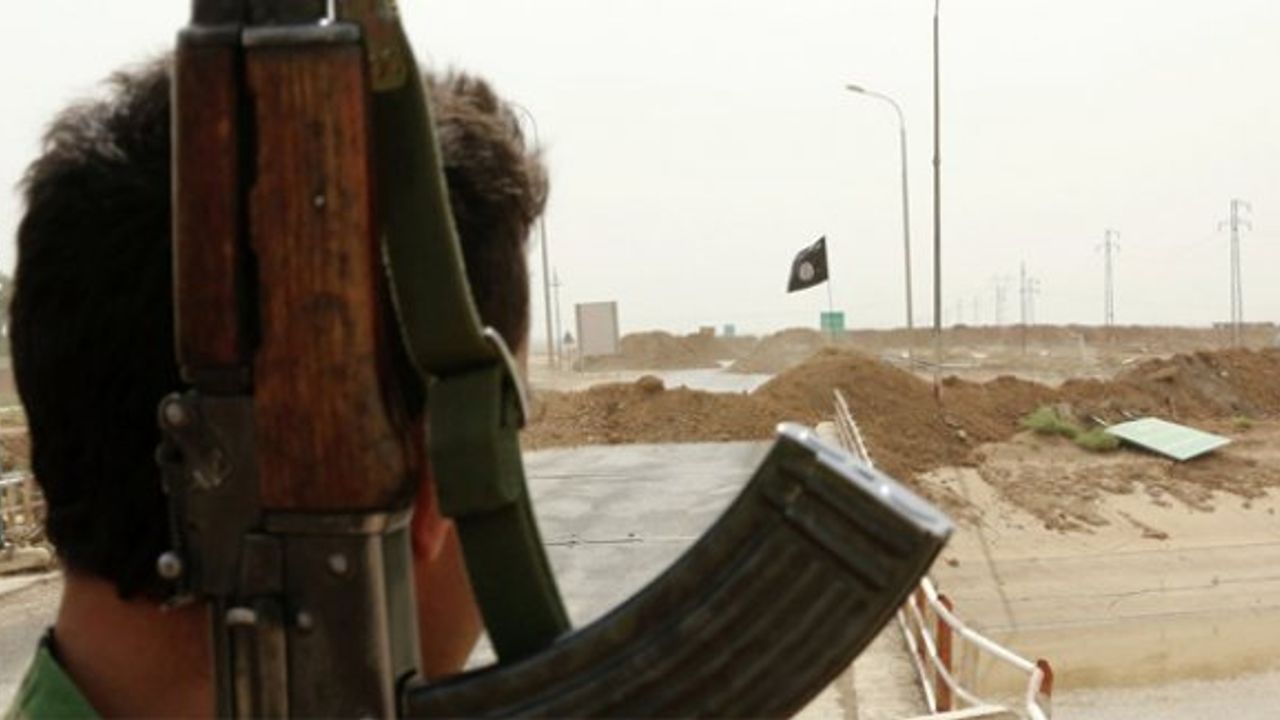 Ezidiler Sincar'da IŞİD'e karşı saldırıya hazırlanıyor