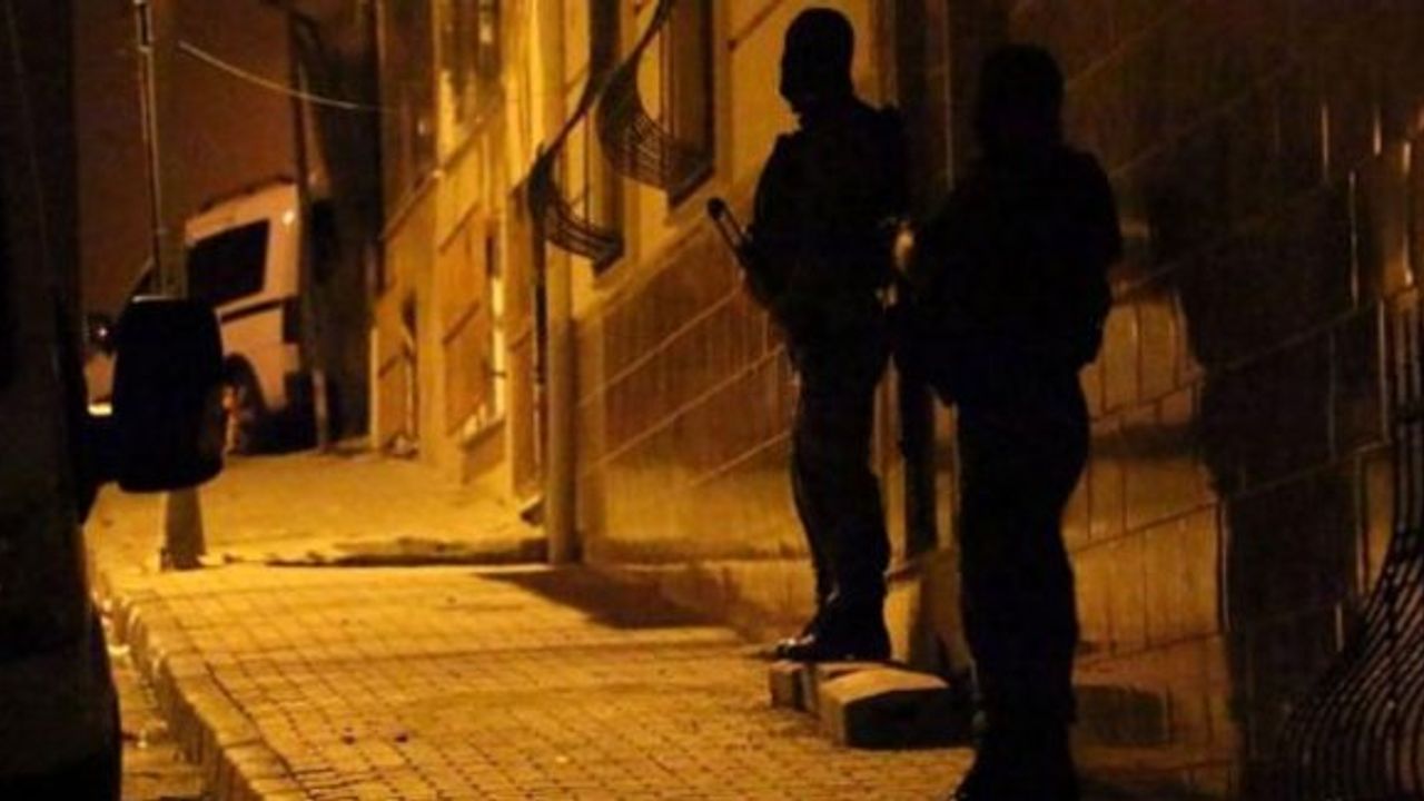 Diyarbakır'da 'IŞİD operasyonu' ve çatışma: 2 polis hayatını kaybetti