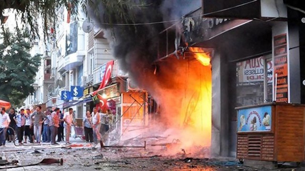 Kırşehir'deki Gül Kitabevi'ne saldırının görüntüleri ortaya çıktı