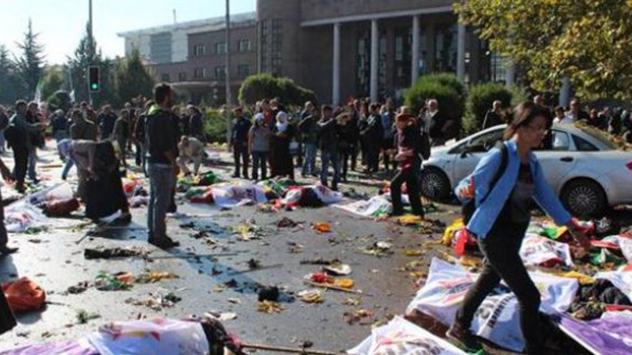 Ankara'daki katliam birçok ilde protesto ediliyor