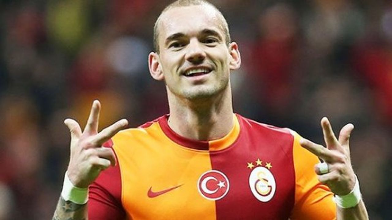 Sneijder'in sözleşmesi 2018'e kadar uzatıldı