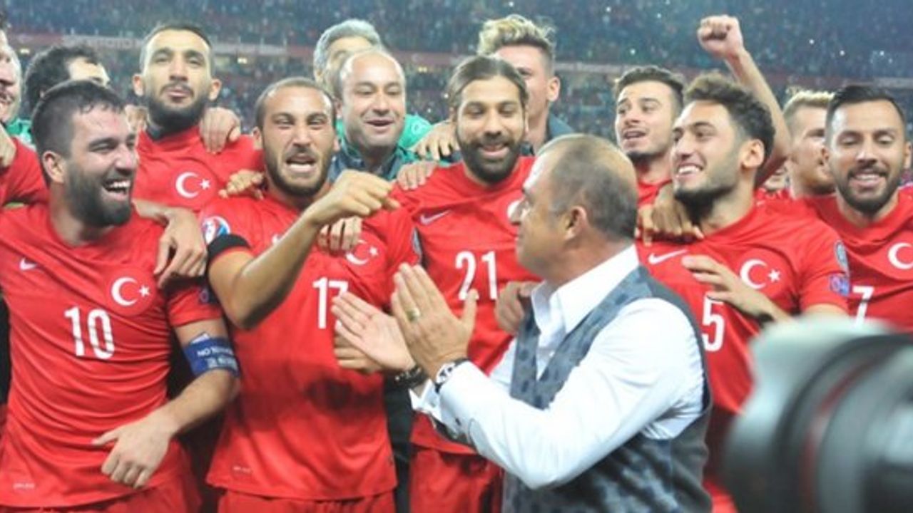 Trabzonspor taraftarlarından 'Türkiye'yi EURO 2016'ya almayın' kampanyası