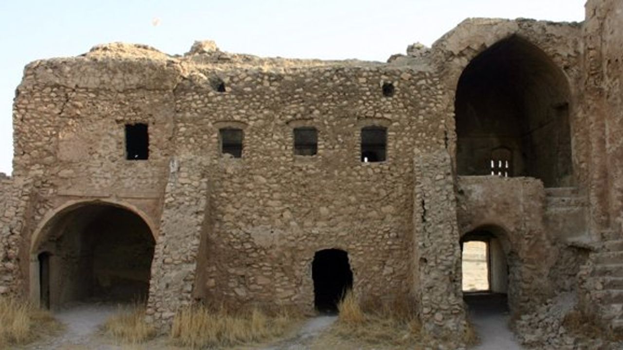 1400 yıllık Dair Mar Elia manastırı IŞİD tarafından yok edildi