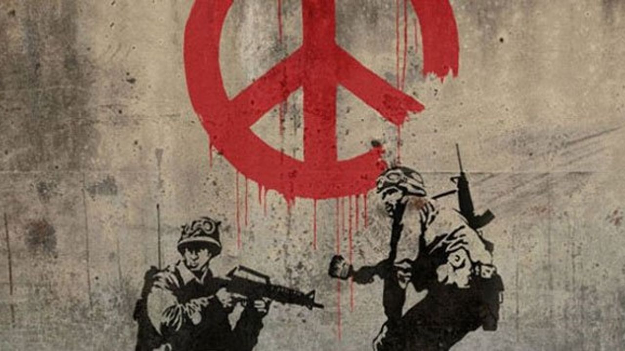 Kapitalizm karşıtı sokak sanatçısı Banksy'nin Karaköy'deki sergisine giriş paralı