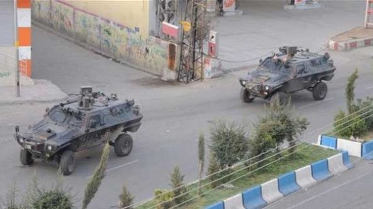 Cizre'de bir özel harekat polisi yaşamını yitirdi