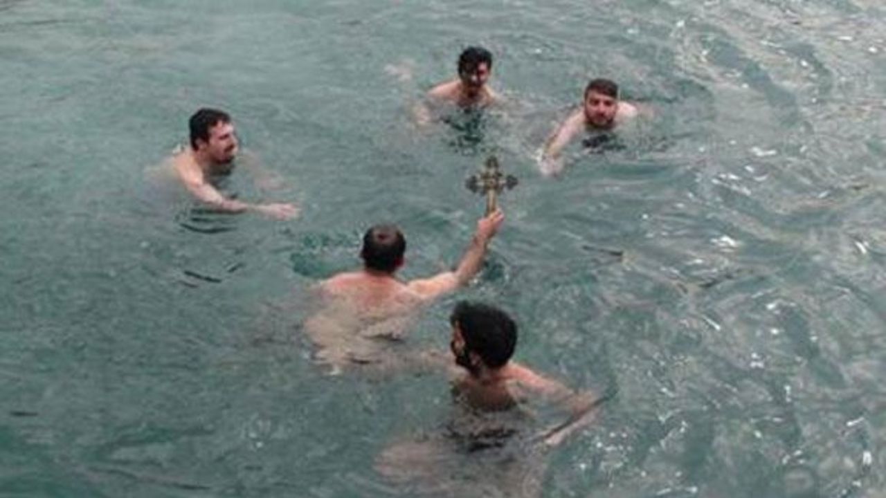 Balat'ta Hz. İsa'nın vaftiz edilişi kutlandı