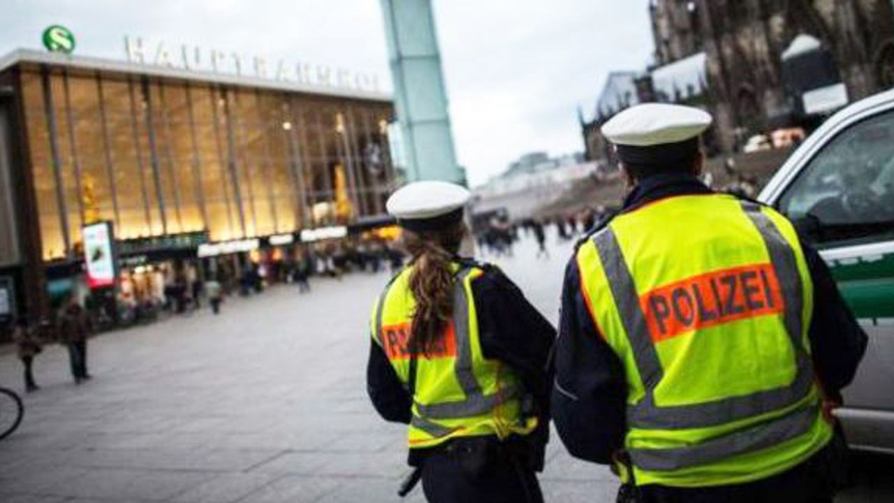 Köln'deki toplu tacizde bir sığınmacı tutuklandı