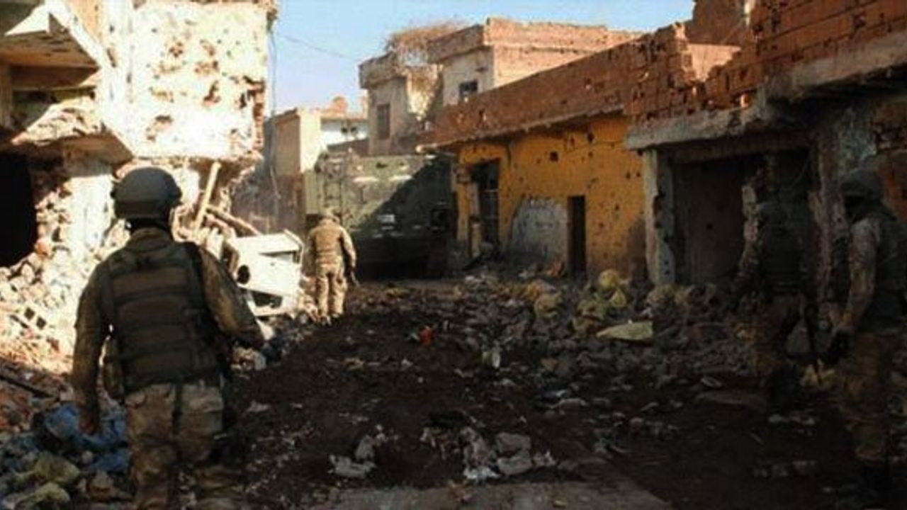 Sur'da vurulan bir asker hayatını kaybetti