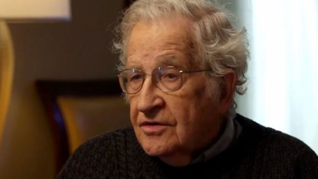 Chomsky: IŞİD'i ABD politikaları ve işgalleri yarattı