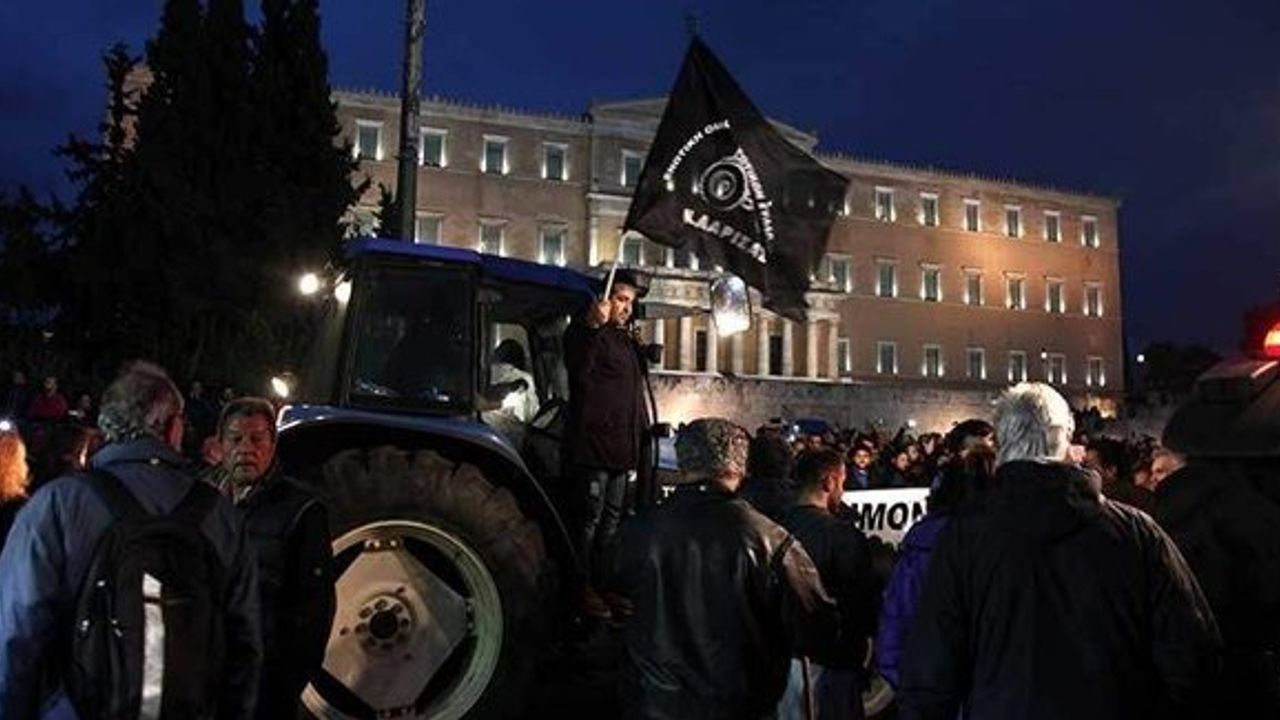 Yunanistan’da çiftçilerden tarihi eylem
