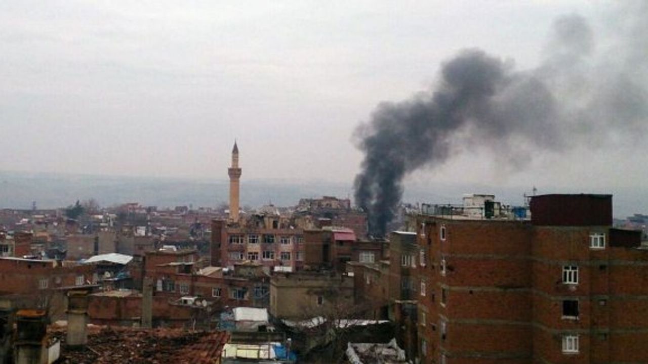 HDP’li vekil: Sur’da sivillere top ateşi açıldı, üç ayrı enkaz var