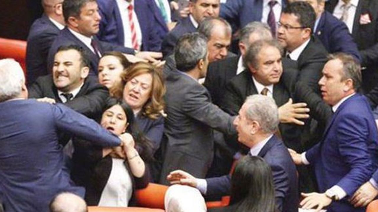 Meclis'te HDP’li vekillere saldırı