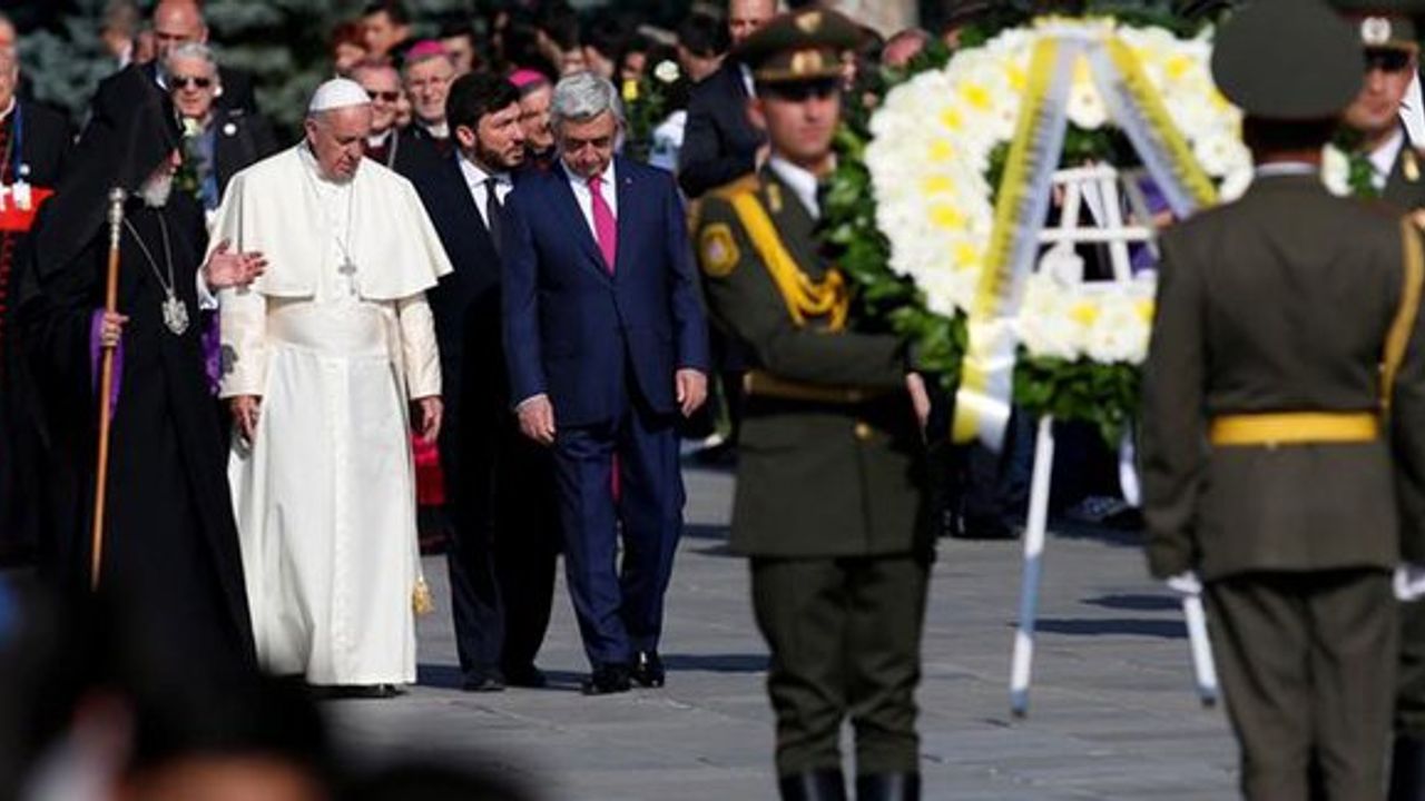 Papa soykırım anıtını ziyaret etti: Hatıralar unutulmamalı!