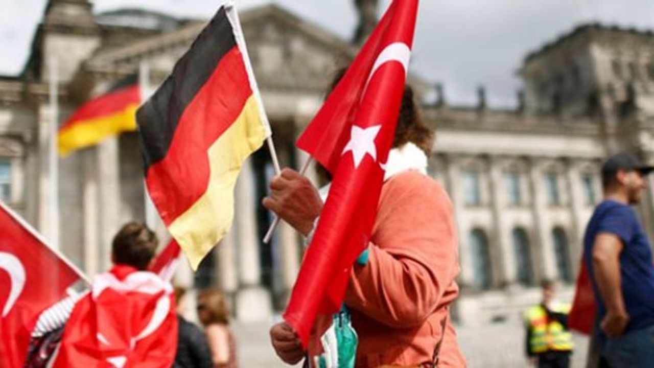Türkiye'den Almanya'ya iltica başvurularında artış