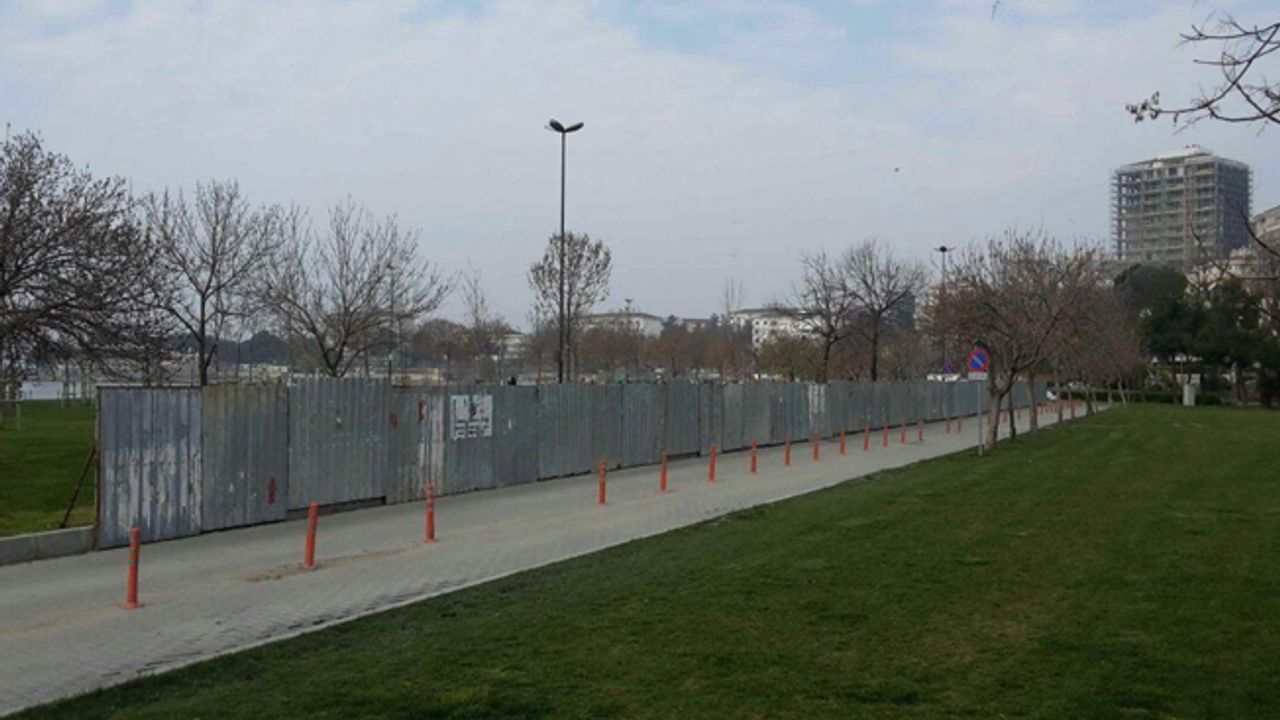 Fenerbahçe Sahili kapatılıyor: Bisiklet yolu kaldırılıp tenis kortu yapılacak