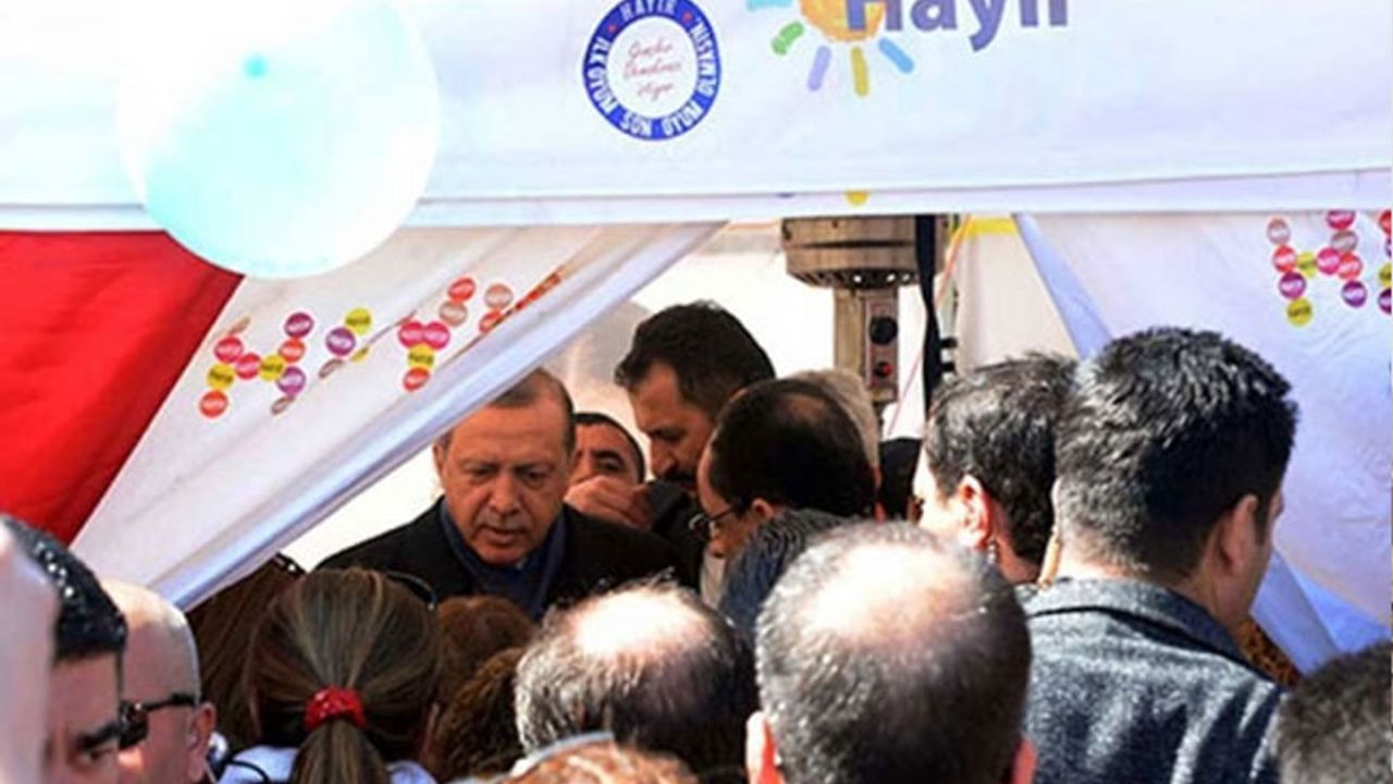 'Hayır' çadırını ziyaret eden Erdoğan'a eleştiri