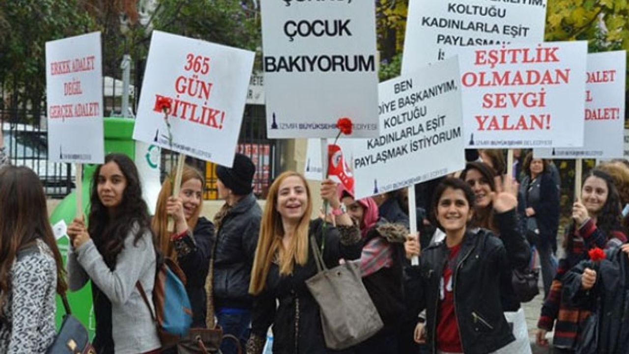 İzmir'de 8 Mart'a yasak