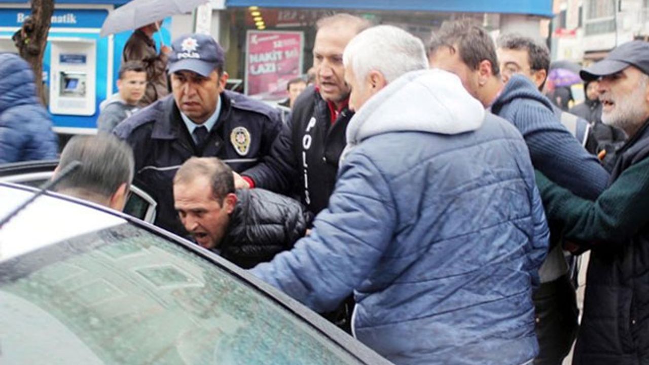 Uşak'ta YSK protestosu: 14 kişi gözaltına alındı