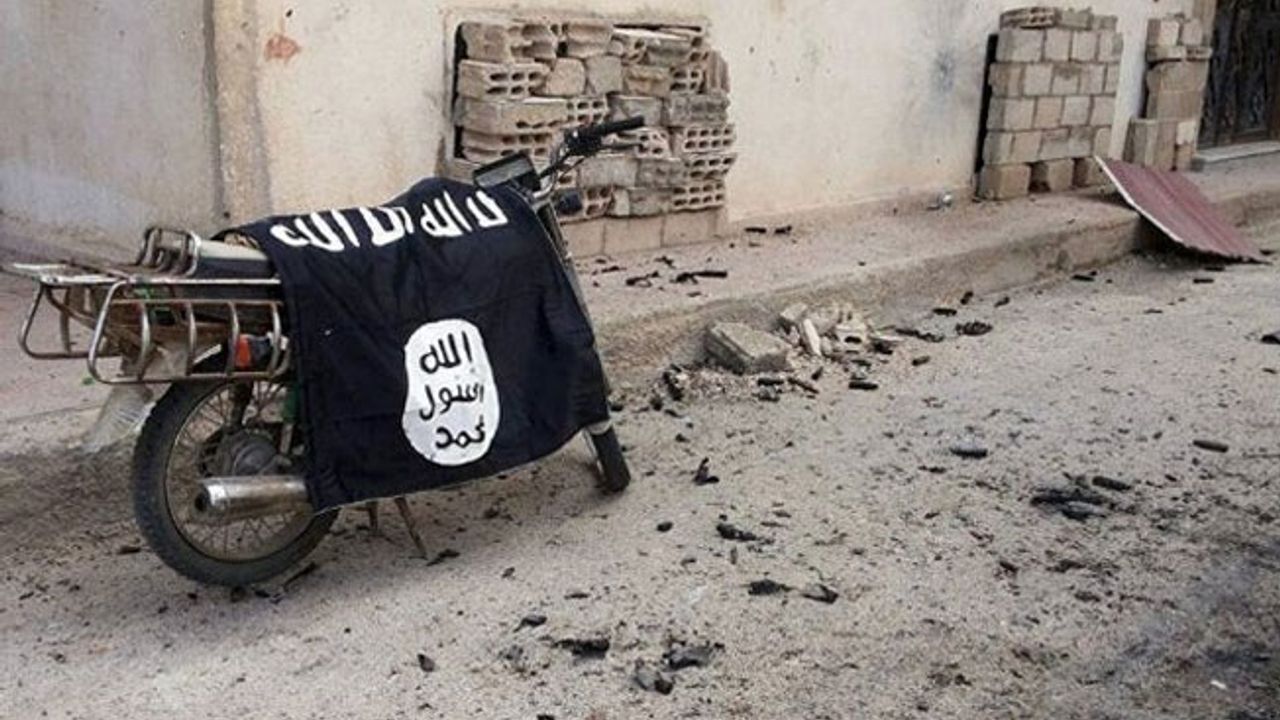 Avustralya: Türkiye'den bir IŞİD'linin gönderdiği patlayıcılarla yolcu uçağına saldırı yapılacaktı