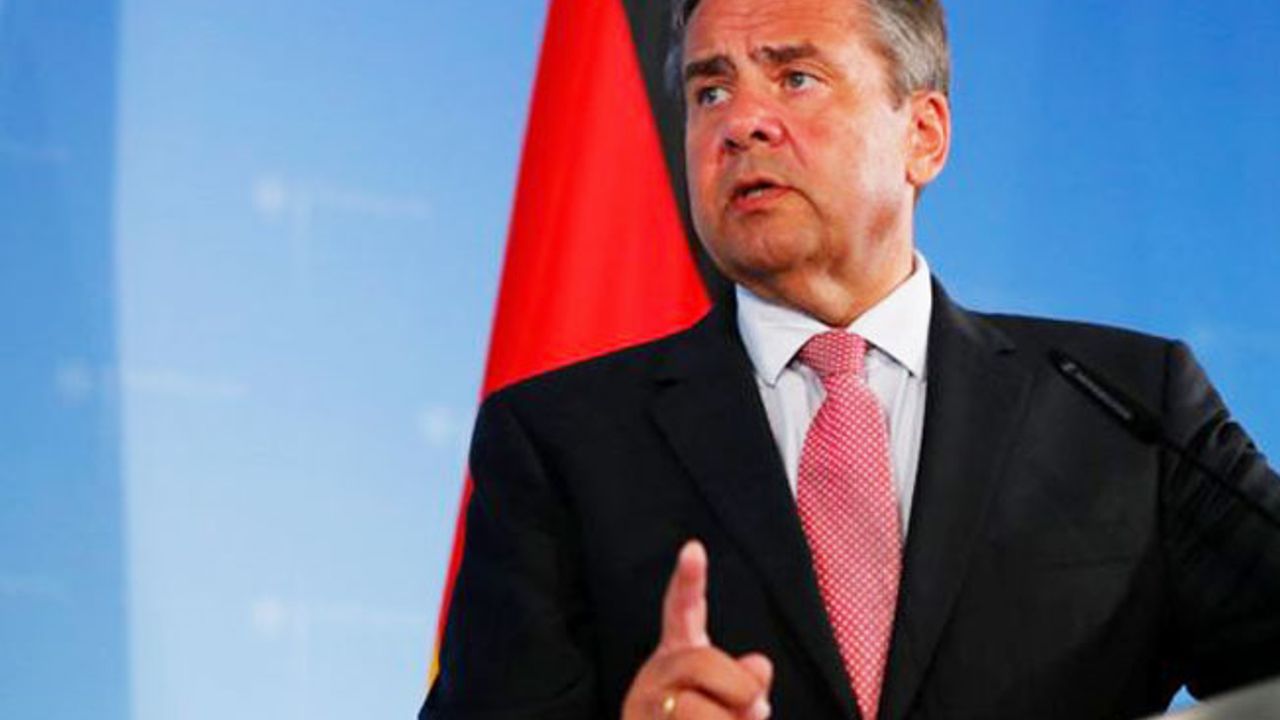 Alman Dışişleri Bakanı Gabriel: Türkiye ile ilişkilere böyle devam edemeyiz