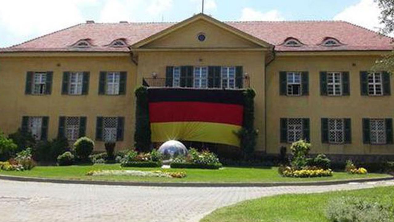 Almanya Büyükelçiliği'ne icra takibi