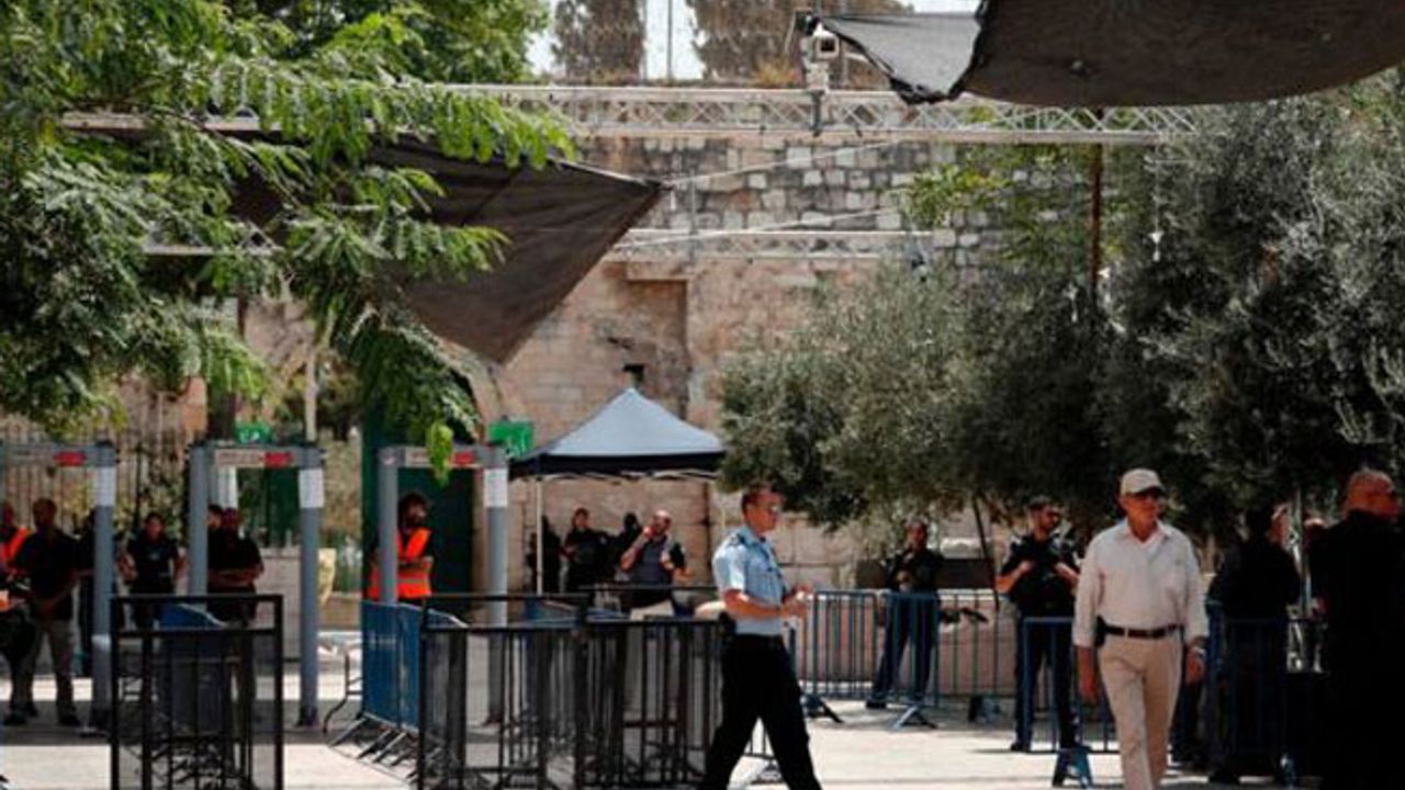 İsrailli Bakan: Dedektörler kalacak, istemiyorlarsa girmesinler