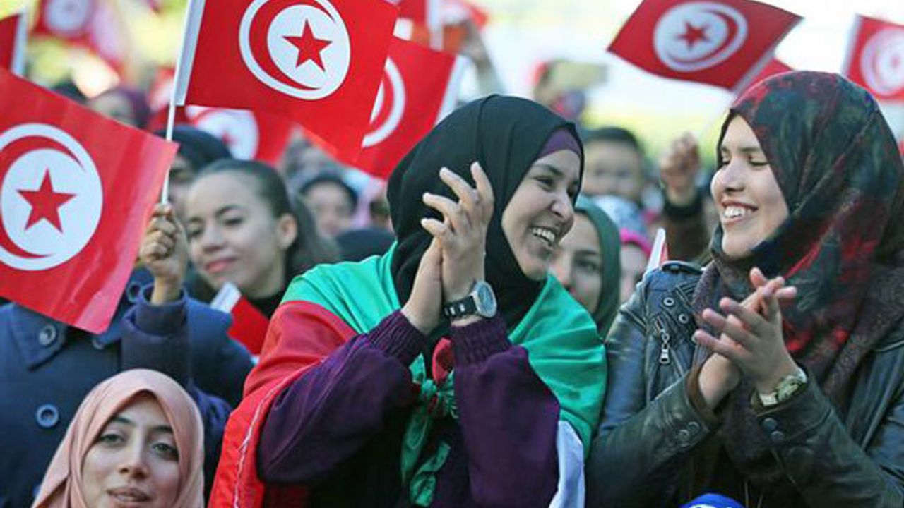 Tunuslu kadınların zaferi: Evlilik içi cinsel saldırı da suç kapsamında