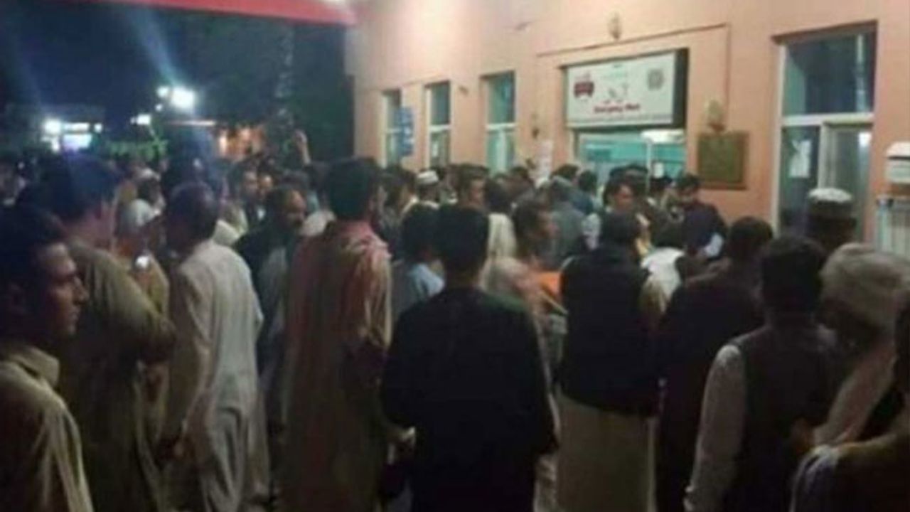 Afganistan'da Şii Camisi'nde patlama: Çok sayıda ölü var