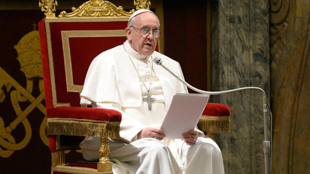 Papa Francis: Mülteci hakları milli güvenlikten önemlidir