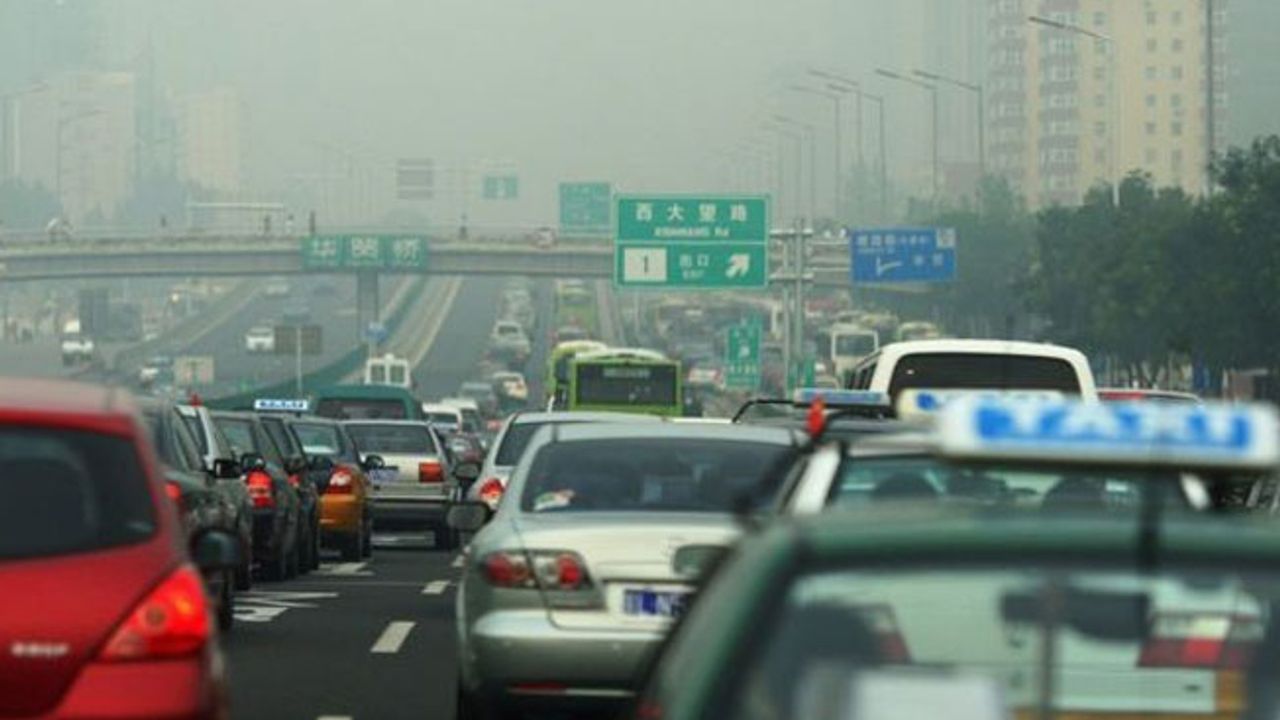 Çin benzinli ve dizel araçları yasaklamayı planlıyor