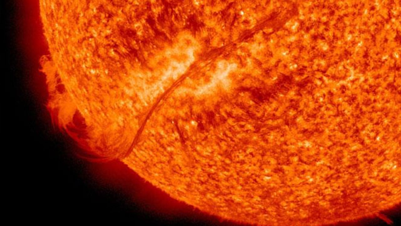Güneş'te, radyasyon gücü en yüksek seviyede patlama yaşandı