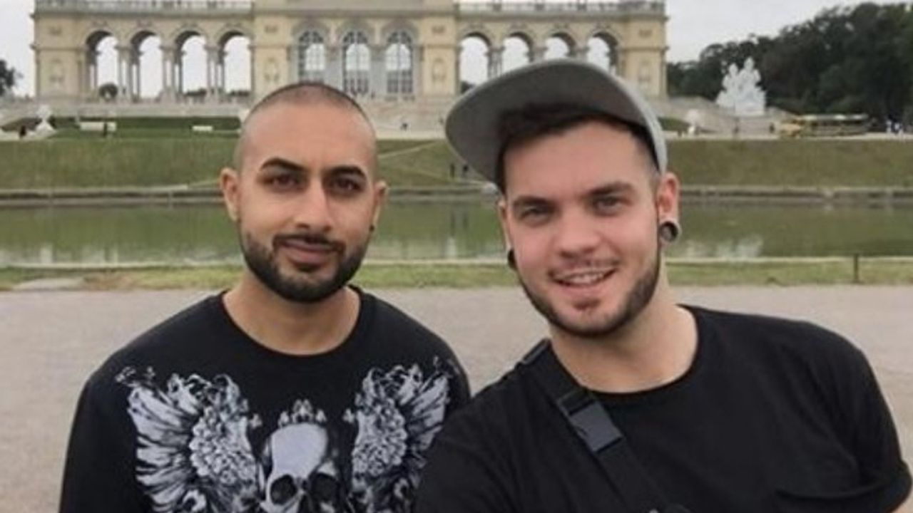 İzmir'de eşcinsel turistler gerekçesiz sınır dışı edildi
