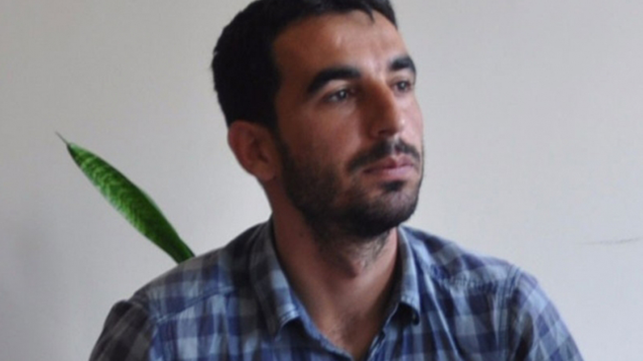 Gazeteci Ersin Özdemir darp edilerek gözaltına alındı