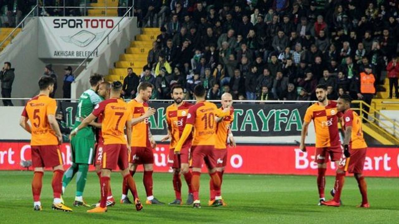 Galatasaray Akhisarspor' u 2-1 yendi
