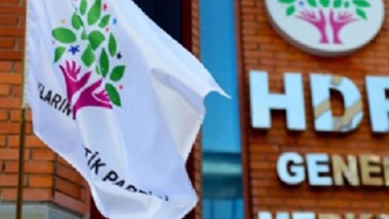 HDP'li Baydemir ve Irmak'ın vekilliği düşürüldü