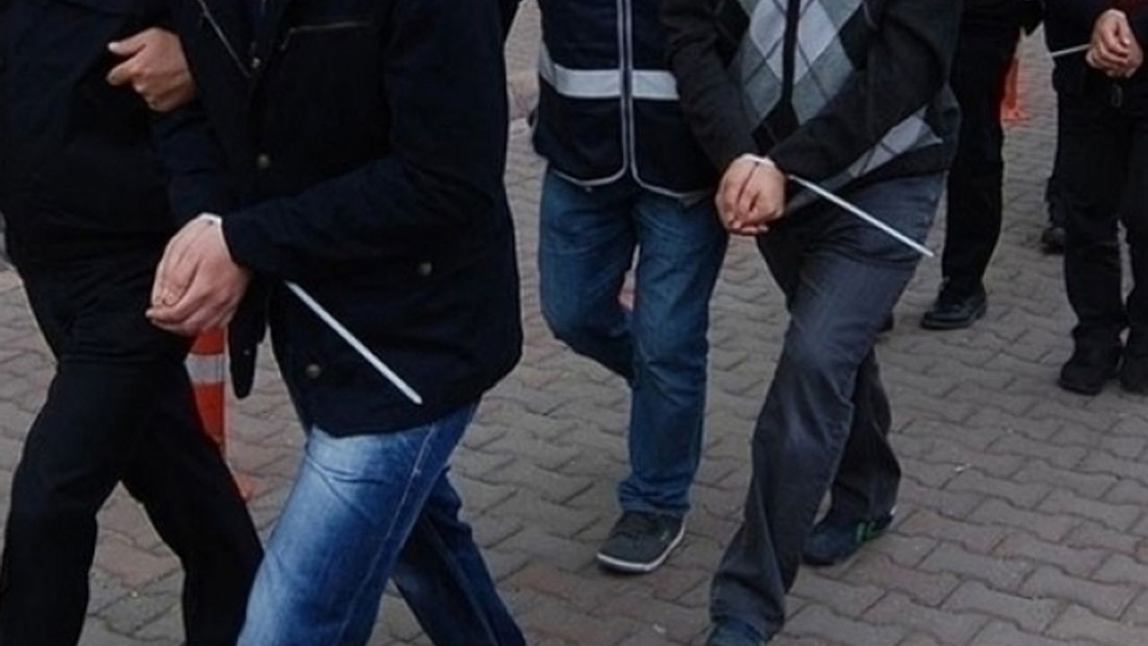 Ankara'da 8 albay 'FETÖ'den tutuklandı