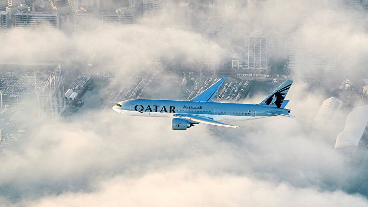 Katar Havayolları'nın 7500 TL'ye Türk personel arayışı izdihama neden oldu