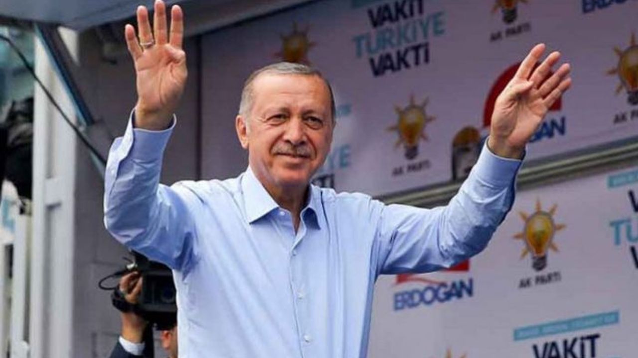 İzmir'de Erdoğan'a küfür ettikleri iddiasıyla gözaltına alınan 5 kişi daha tutuklandı