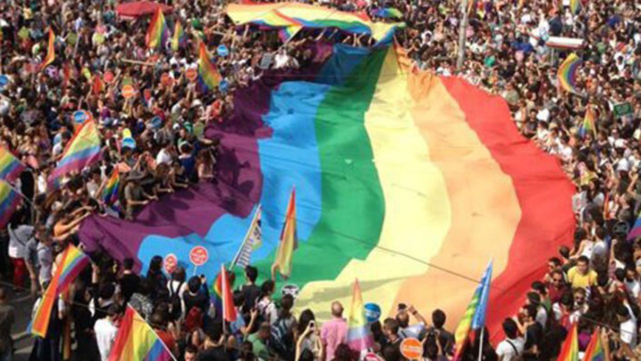 Adana Valiliği ilk kez yapılması planlanan LGBTİ+ Onur Yürüyüşü’nü yasakladı