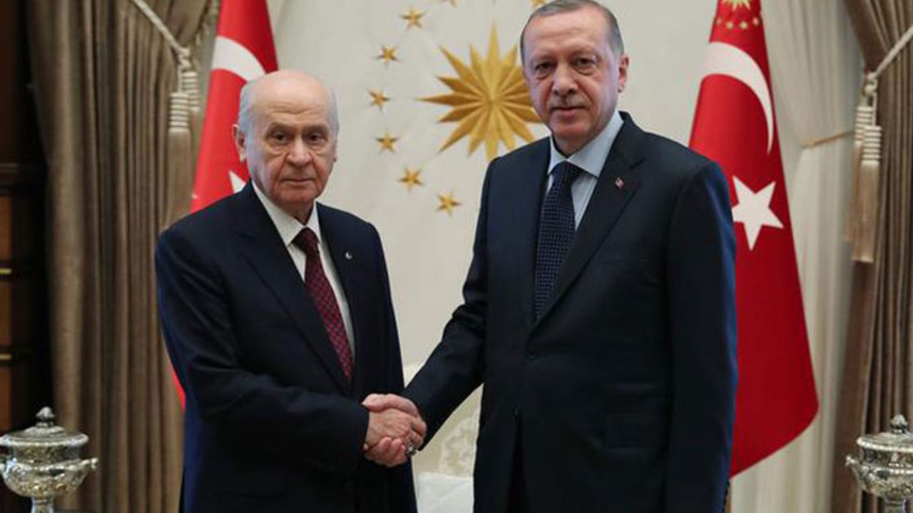 Erdoğan ile Bahçeli'nin görüşmesi sona erdi
