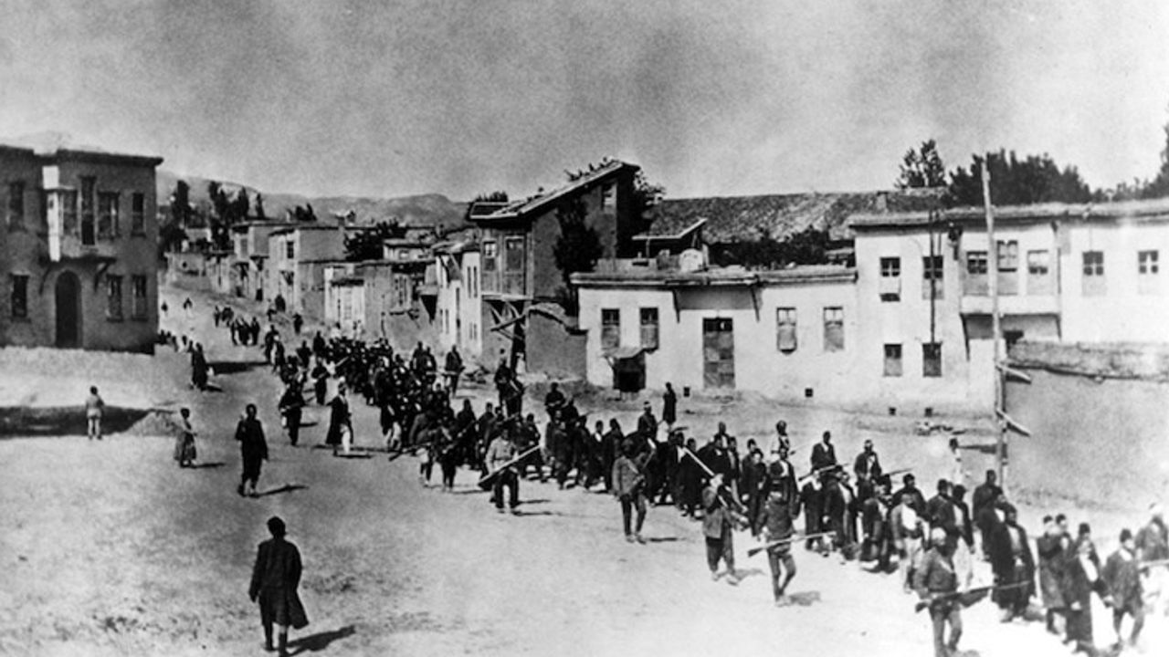 1915 ve Holokost tartışması