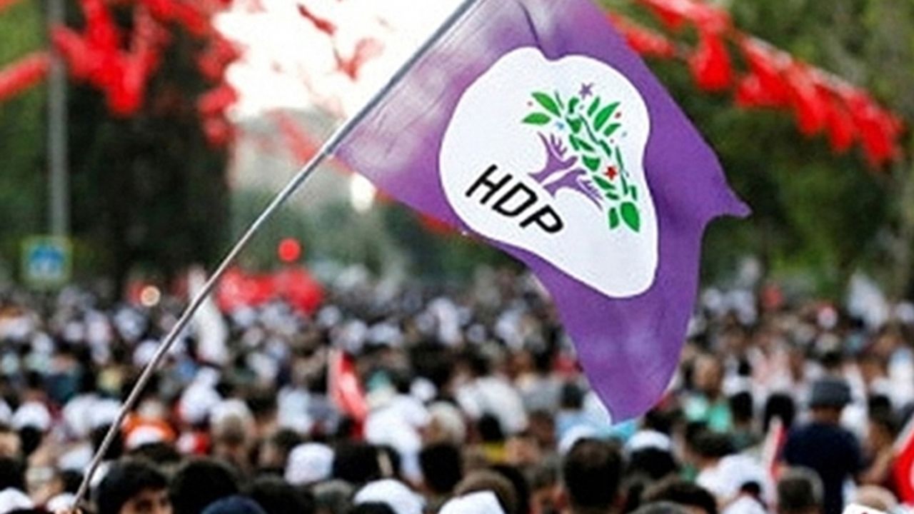 HDP adaylarının tanıtılacağı salona baskın: Kırlangıçlara el konuldu