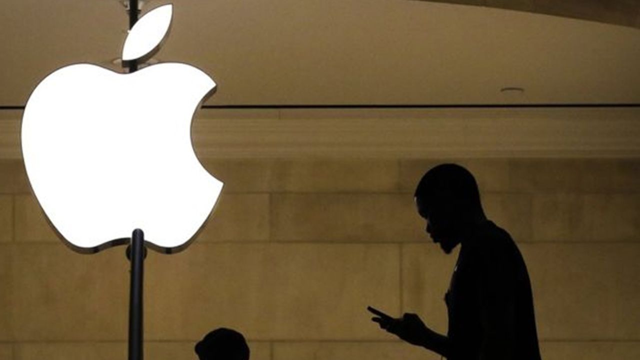 Apple çocuk istismarına karşı telefonları tarama planını askıya aldı