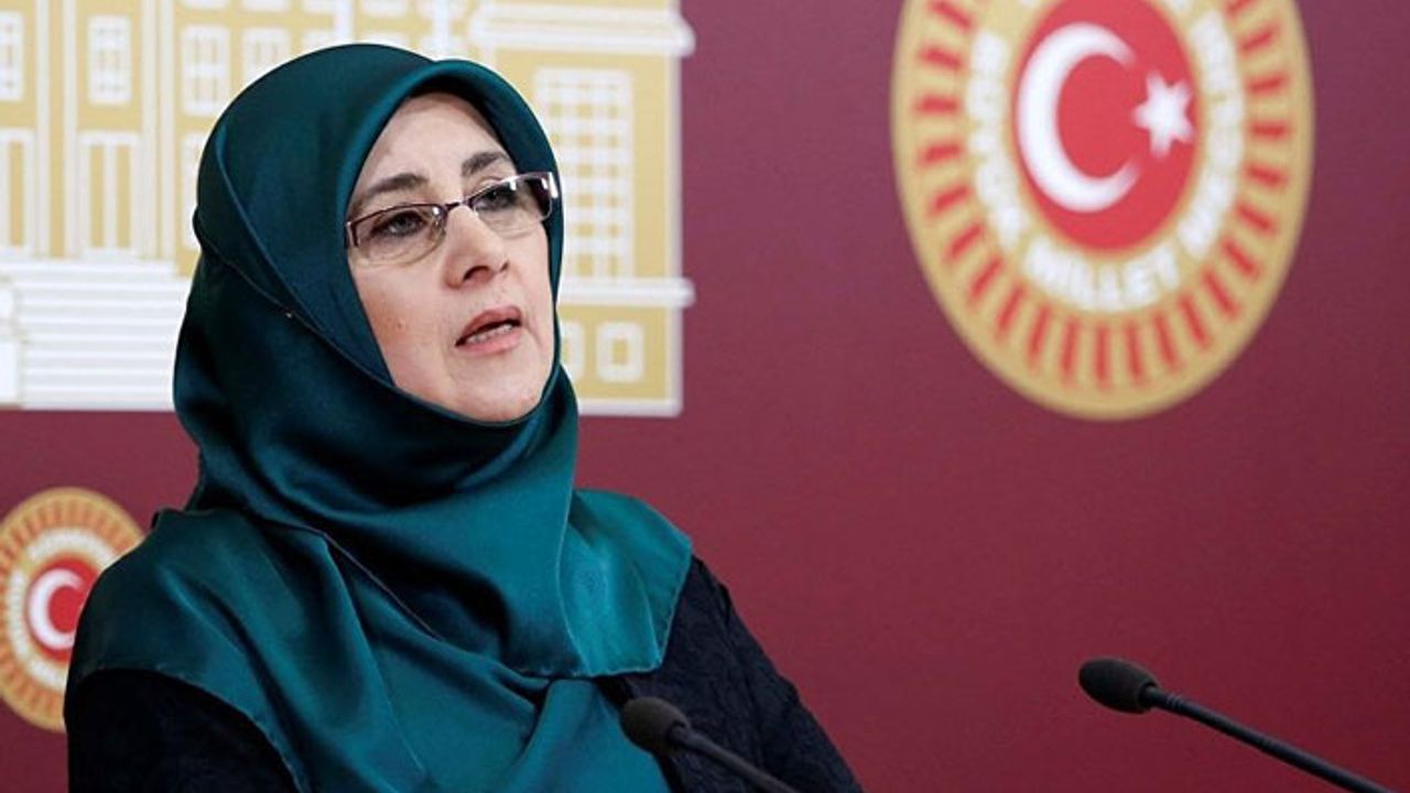 HDP'li Kaya: Yıllardır Kabataş yalanına sarılanlar şimdi de 'Benim başörtülü bacıma saldırdılar' diyebiliyor musunuz?
