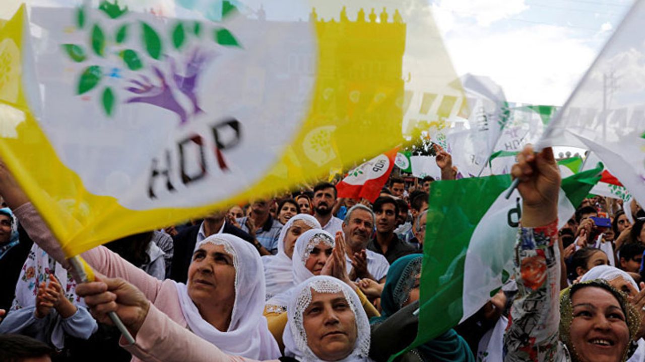 HDP, olağanüstü gündemle Diyarbakır'da toplandı