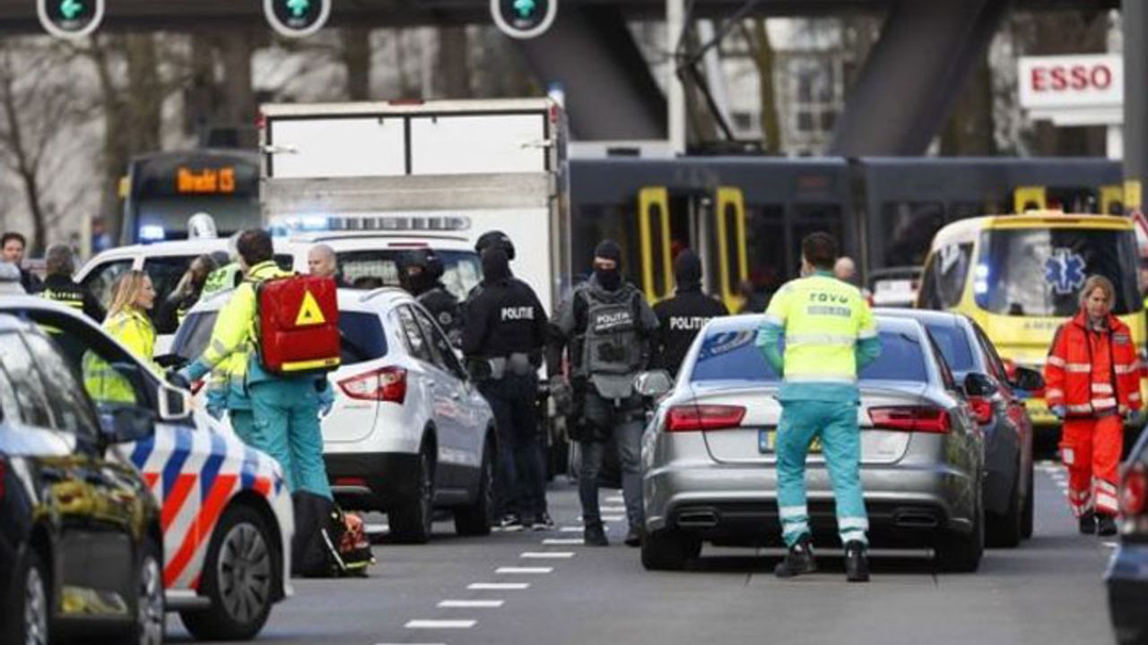 Hollanda'nın Utrecht kentinde tramvayda silahlı saldırı
